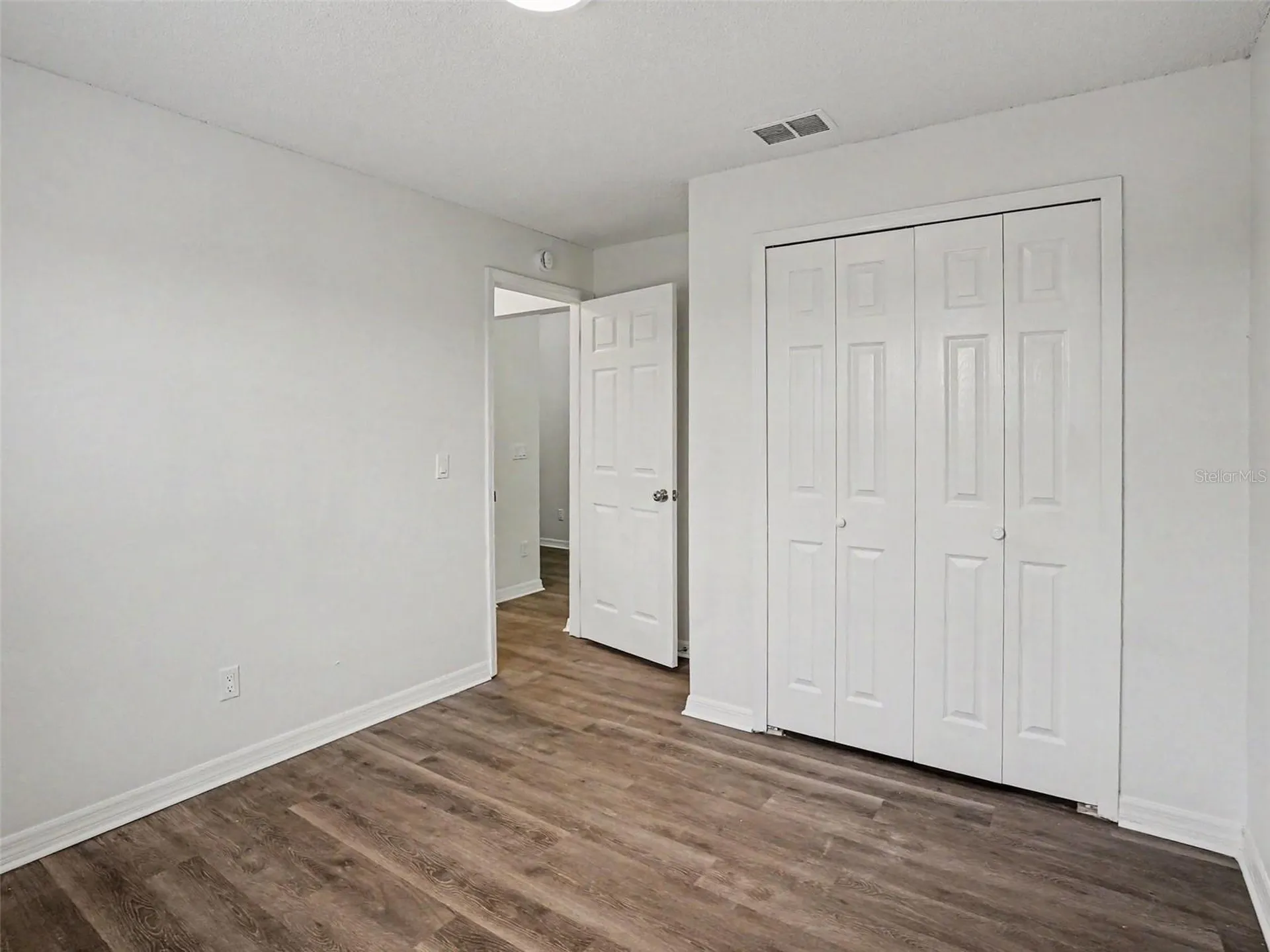 207 Lake Mccoy Drive Apopka FL 32712
