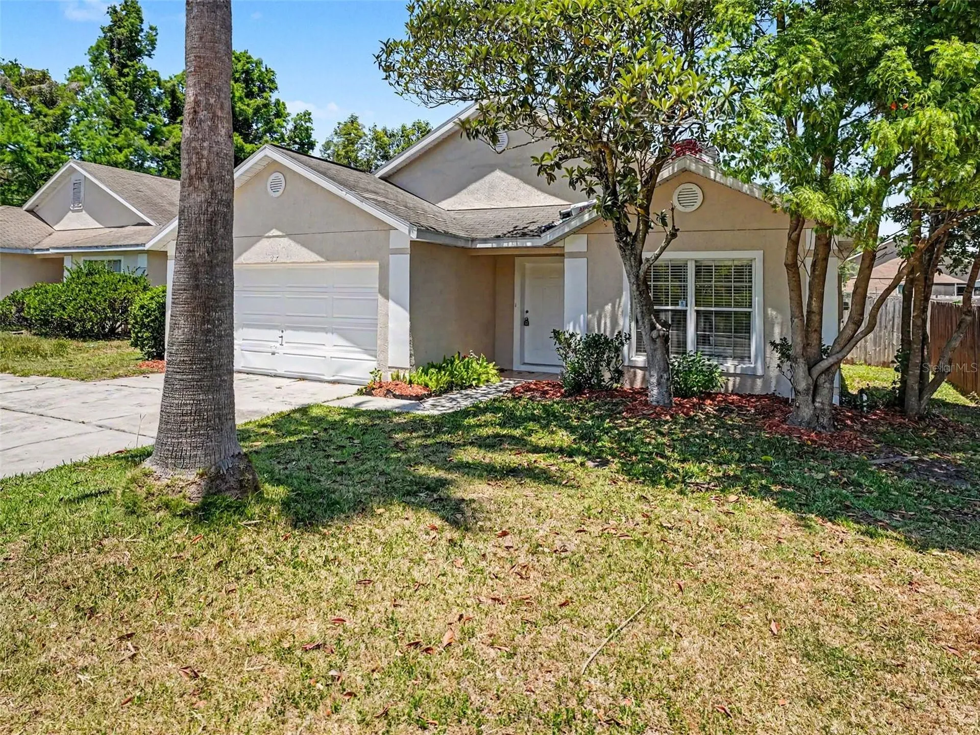 207 Lake Mccoy Drive Apopka FL 32712