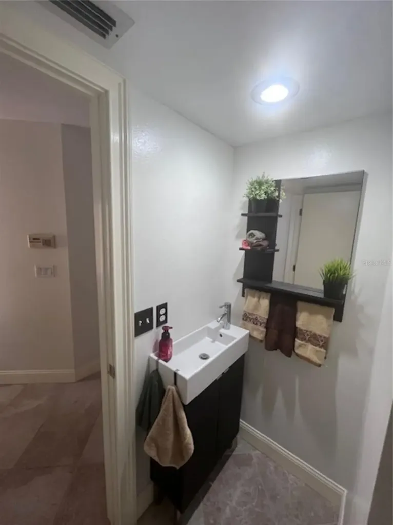 3047 Overlook Place Clearwater FL 33760