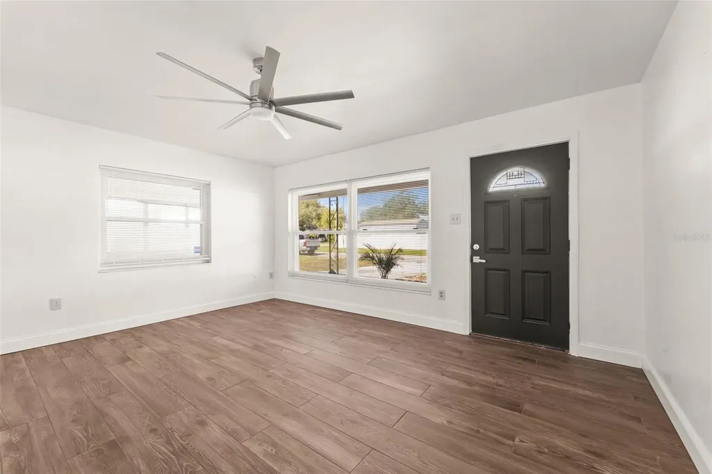 8141 42nd Street N Pinellas Park FL 33781