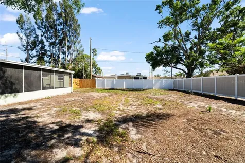 8141 42nd Street N Pinellas Park FL 33781