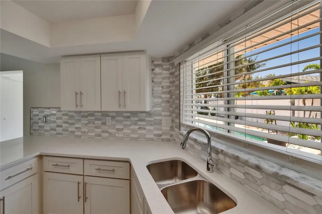 1492 Sea Gull Drive S South Pasadena FL 33707