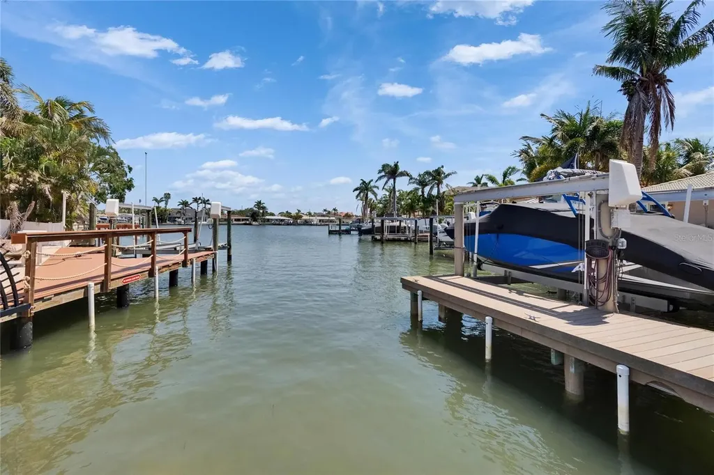 1492 Sea Gull Drive S South Pasadena FL 33707