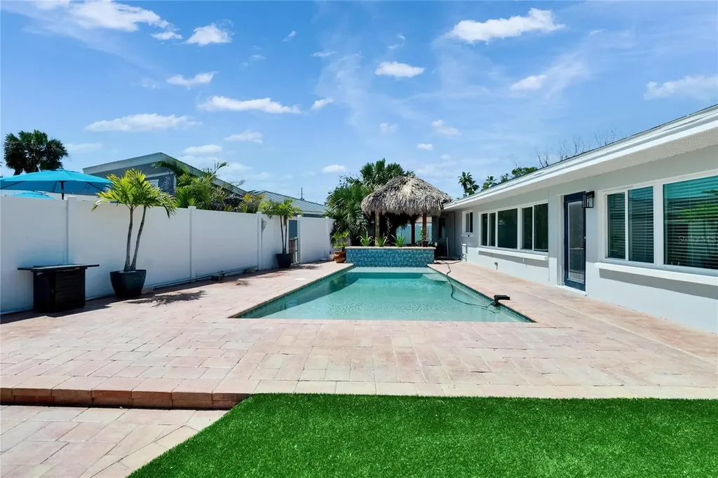1492 Sea Gull Drive S South Pasadena FL 33707