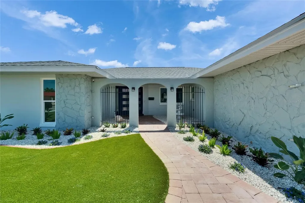 1492 Sea Gull Drive S South Pasadena FL 33707