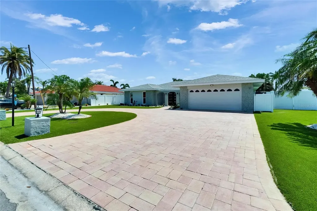 1492 Sea Gull Drive S South Pasadena FL 33707