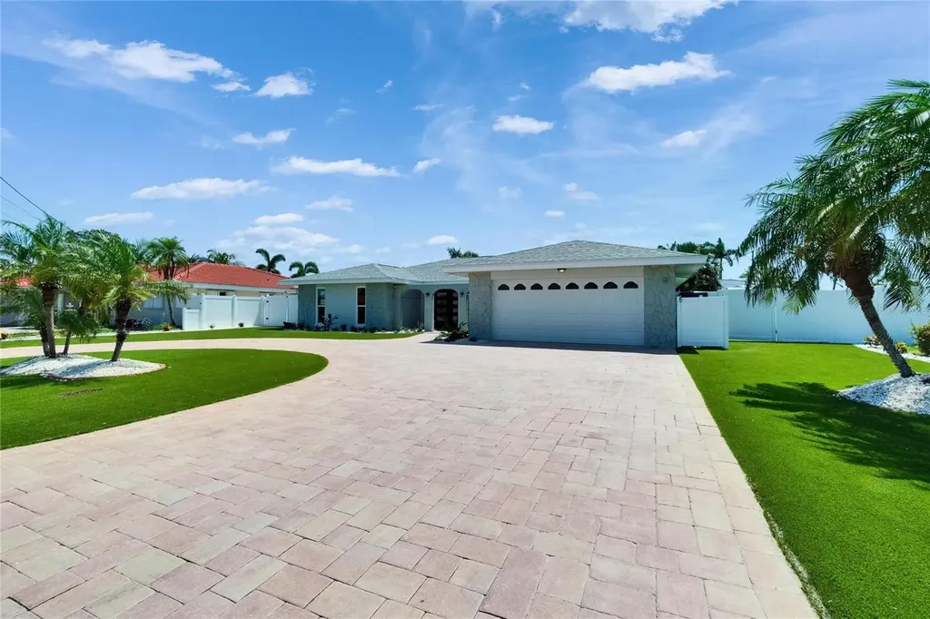 1492 Sea Gull Drive S South Pasadena FL 33707