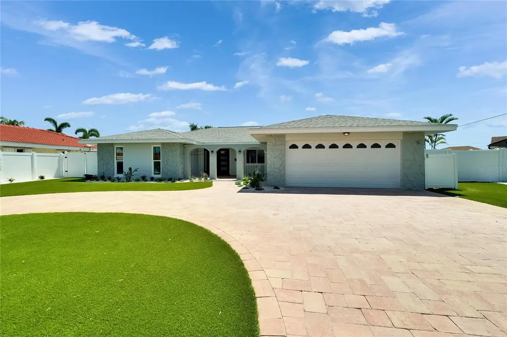 1492 Sea Gull Drive S South Pasadena FL 33707
