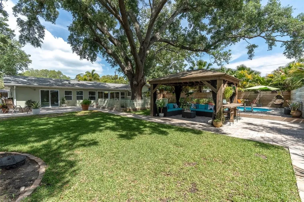 1243 Brookside Drive Clearwater FL 33764