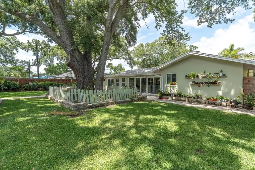 1243 Brookside Drive Clearwater FL 33764
