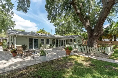 1243 Brookside Drive Clearwater FL 33764