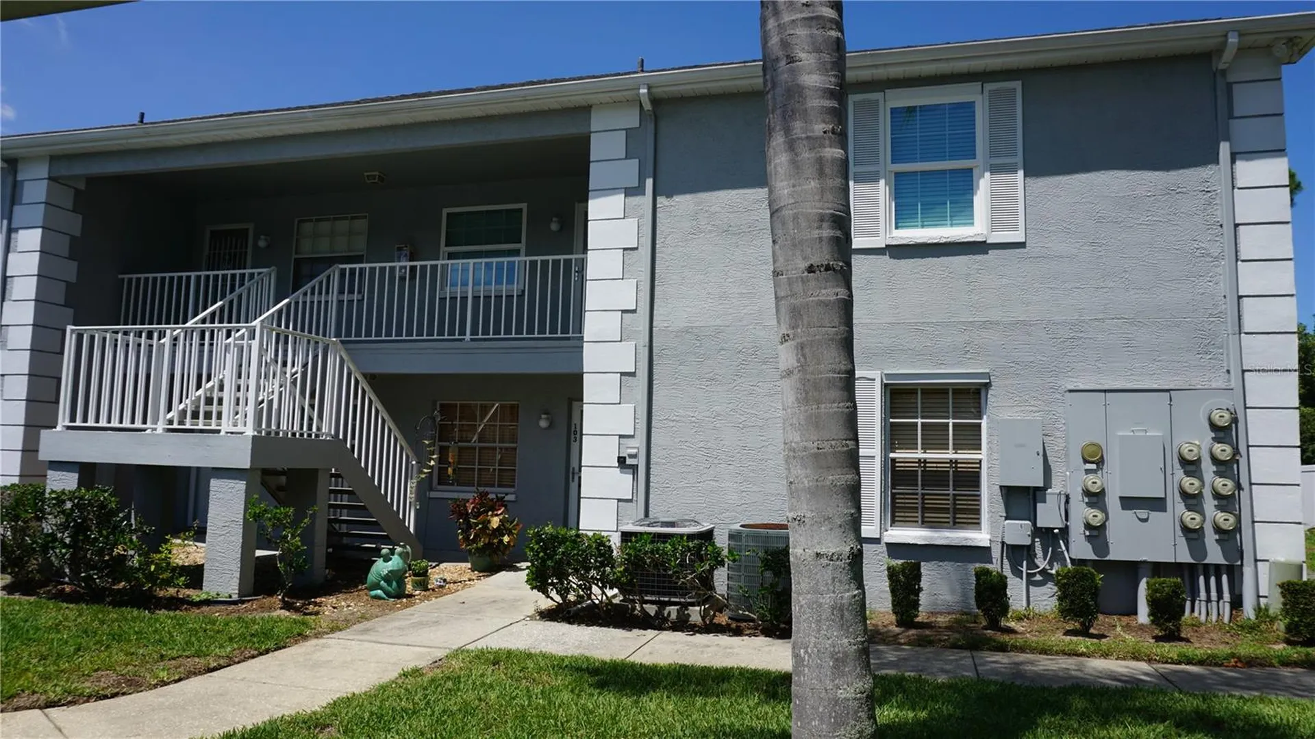 7713 Hillside Court Hudson FL 34667