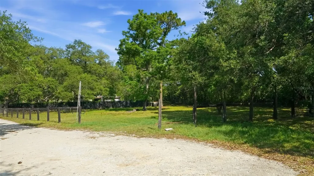 605 NW 117th Court Ocala FL 34482