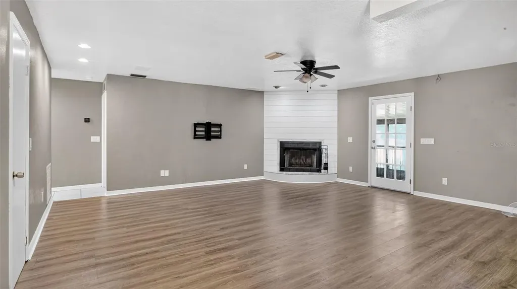 605 NW 117th Court Ocala FL 34482