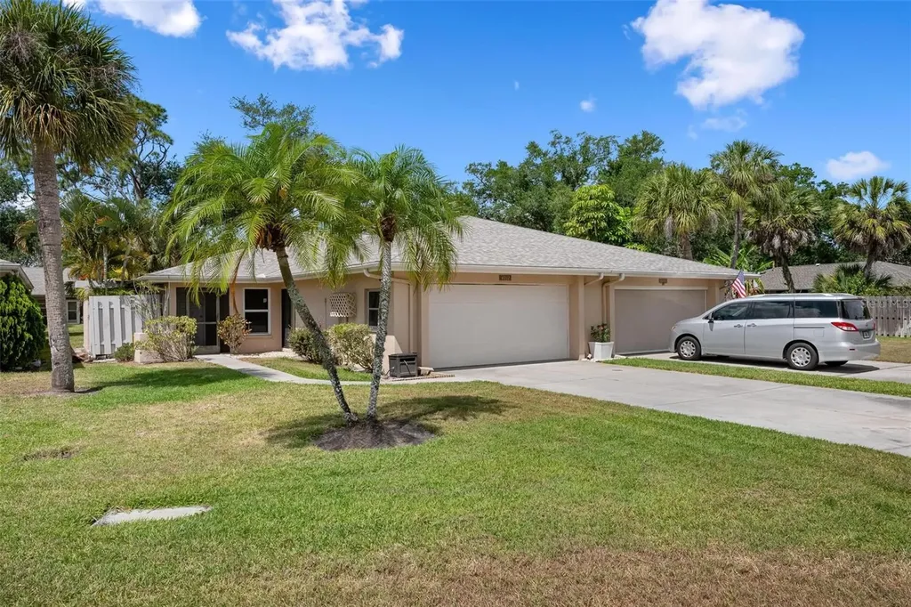 4212 Center Gate Lane Sarasota FL 34233