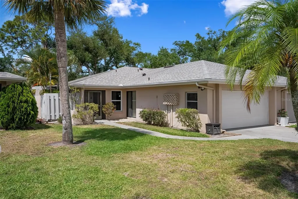 4212 Center Gate Lane Sarasota FL 34233