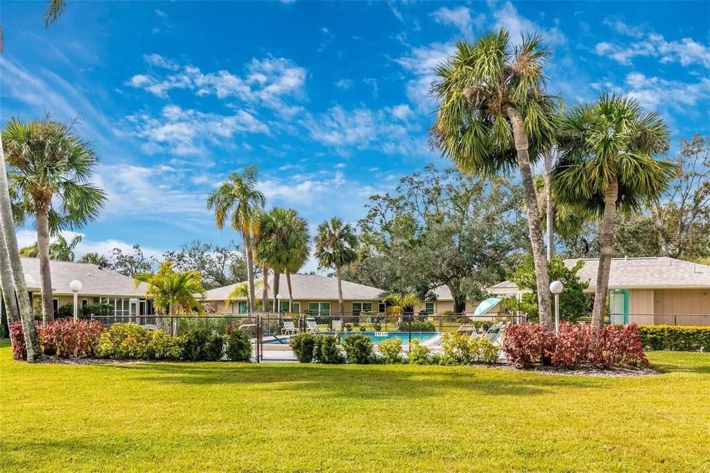 4212 Center Gate Lane Sarasota FL 34233