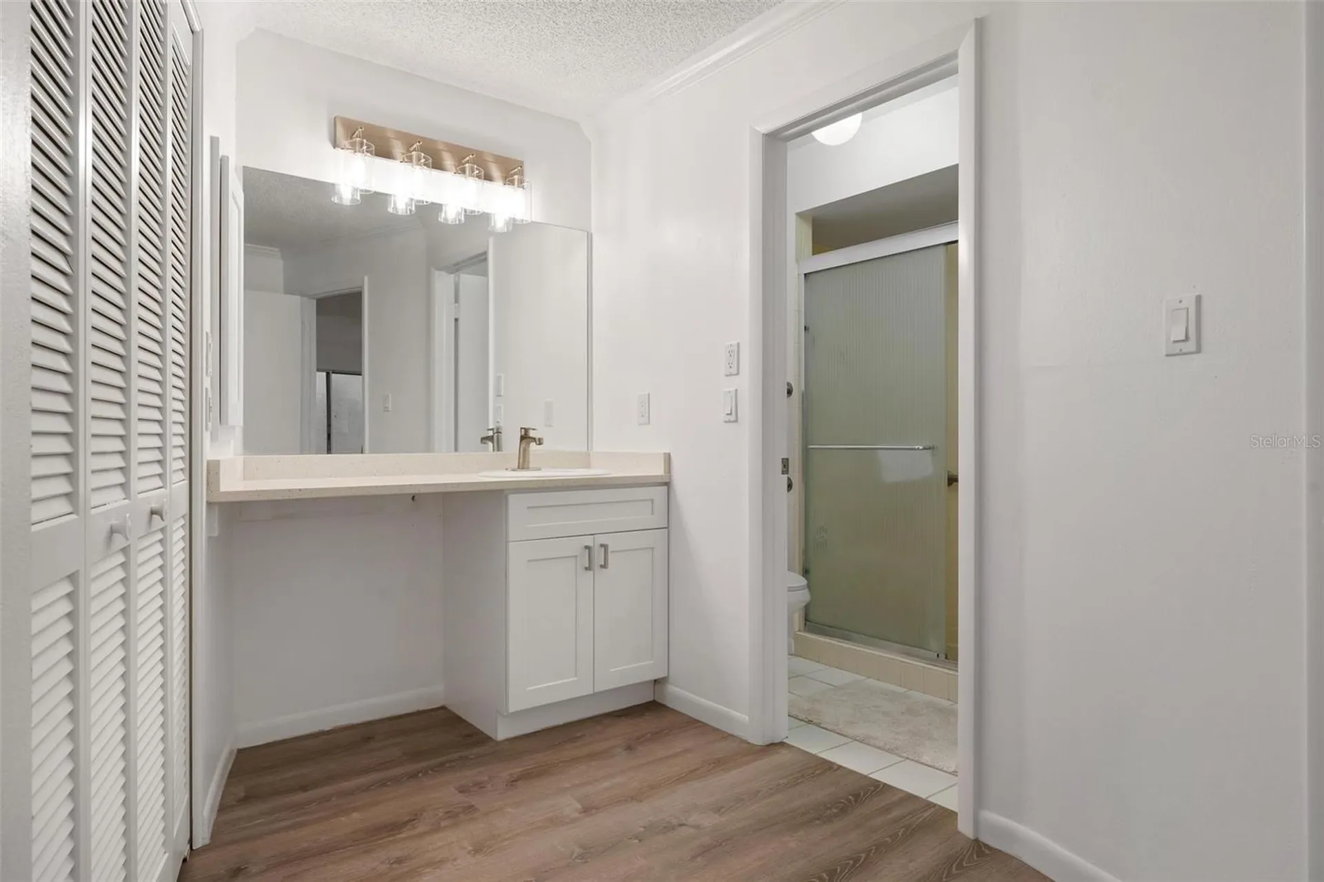 4212 Center Gate Lane Sarasota FL 34233