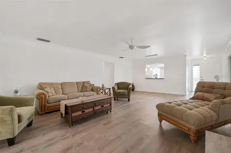 4212 Center Gate Lane Sarasota FL 34233