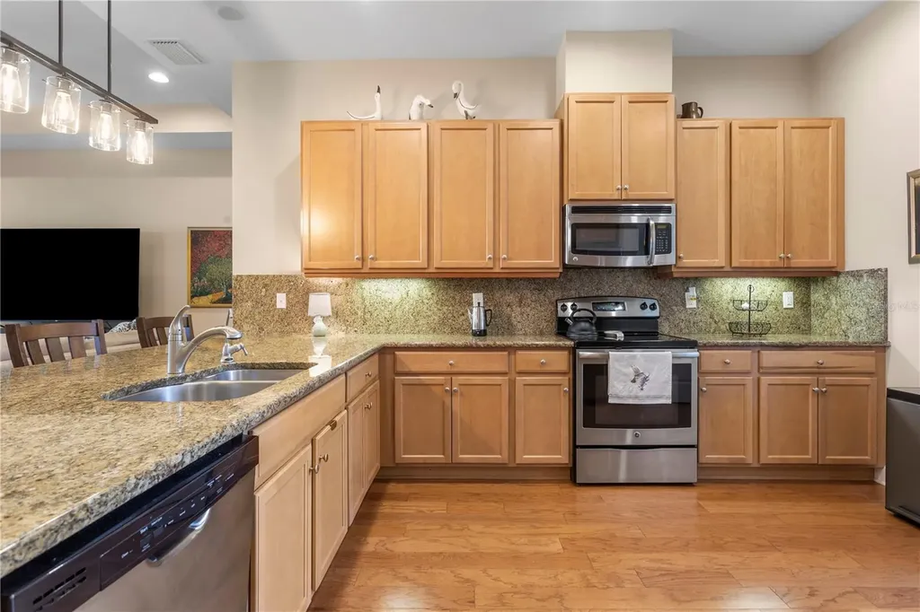 2119 Sifield Greens Way Sun City Center FL 33573