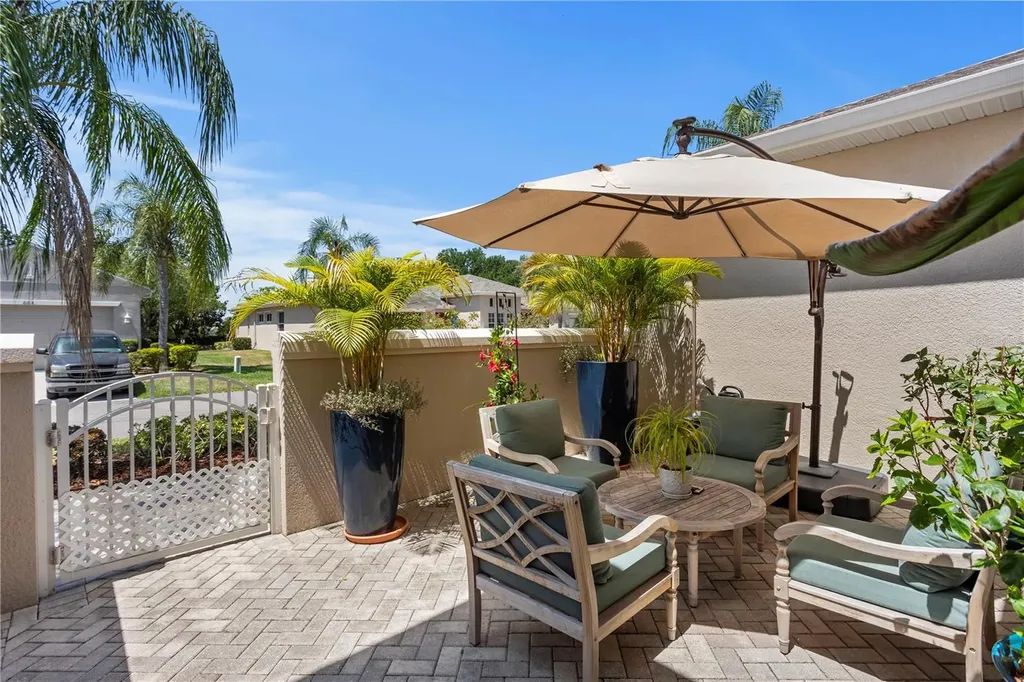 2119 Sifield Greens Way Sun City Center FL 33573