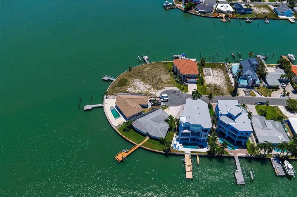 11050 5th Street E Treasure Island FL 33706