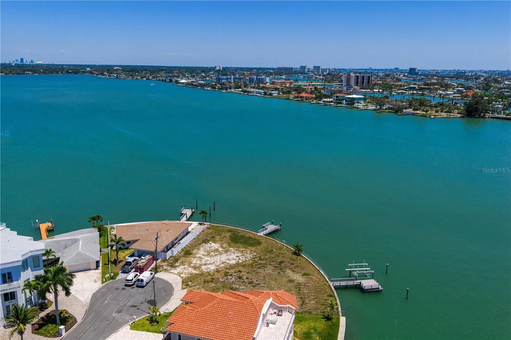 11050 5th Street E Treasure Island FL 33706