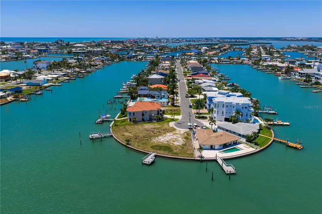 11050 5th Street E Treasure Island FL 33706