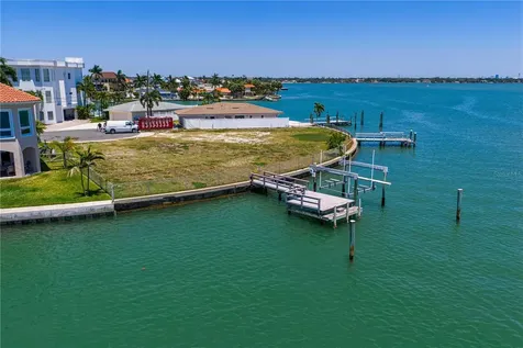 11050 5th Street E Treasure Island FL 33706