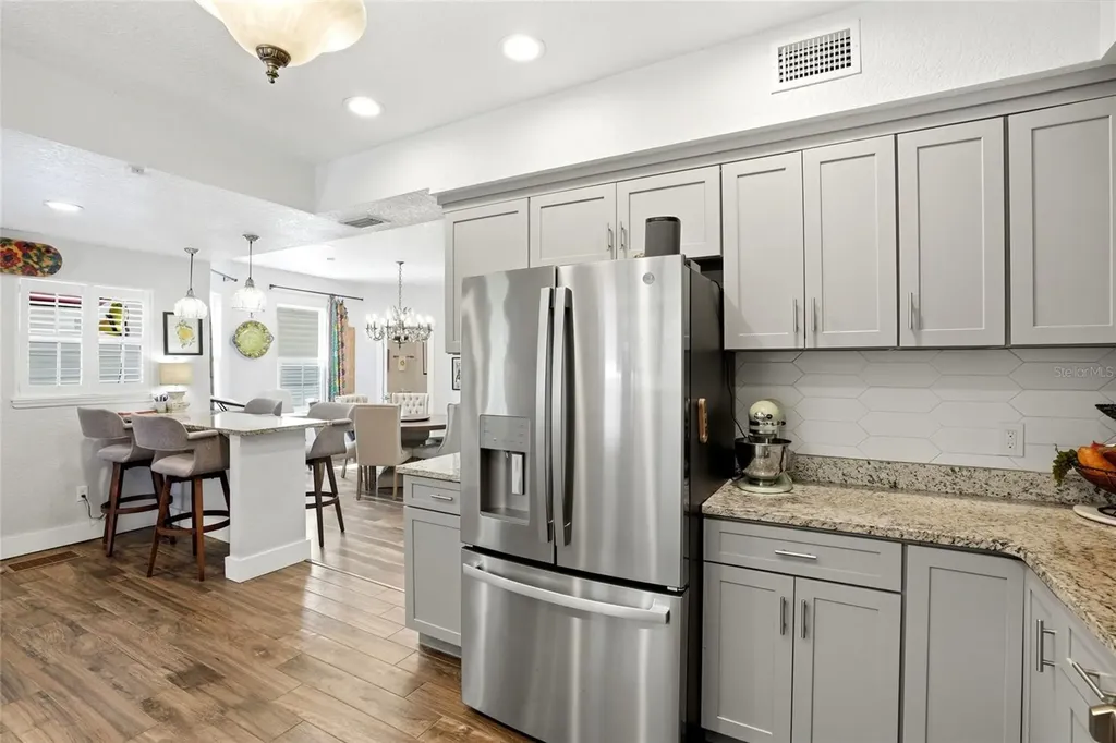 140 13th Avenue NE St Petersburg FL 33701