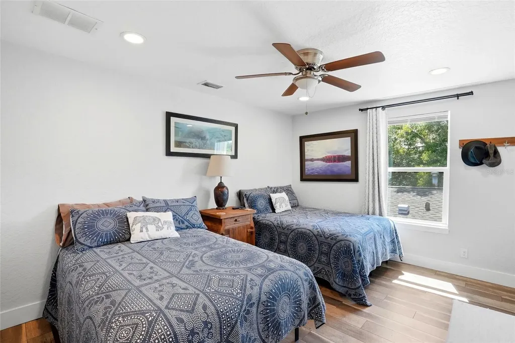 140 13th Avenue NE St Petersburg FL 33701