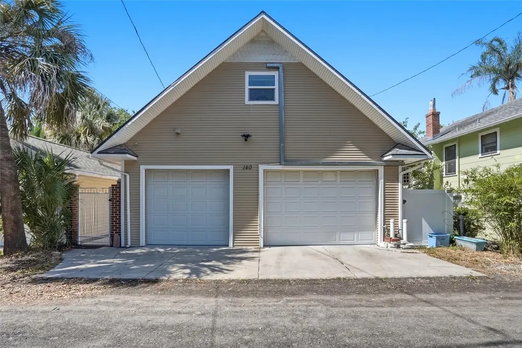 140 13th Avenue NE St Petersburg FL 33701