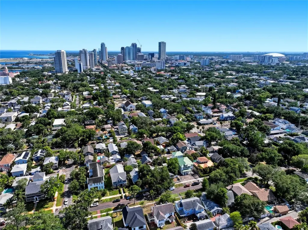 140 13th Avenue NE St Petersburg FL 33701