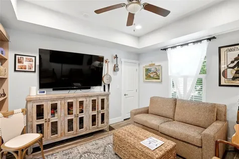 140 13th Avenue NE St Petersburg FL 33701