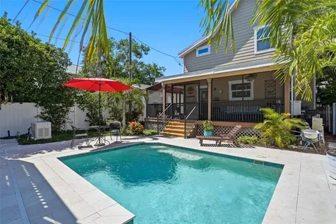140 13th Avenue NE St Petersburg FL 33701