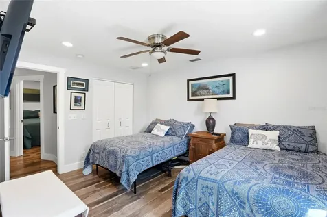 140 13th Avenue NE St Petersburg FL 33701