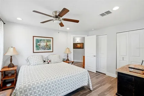 140 13th Avenue NE St Petersburg FL 33701