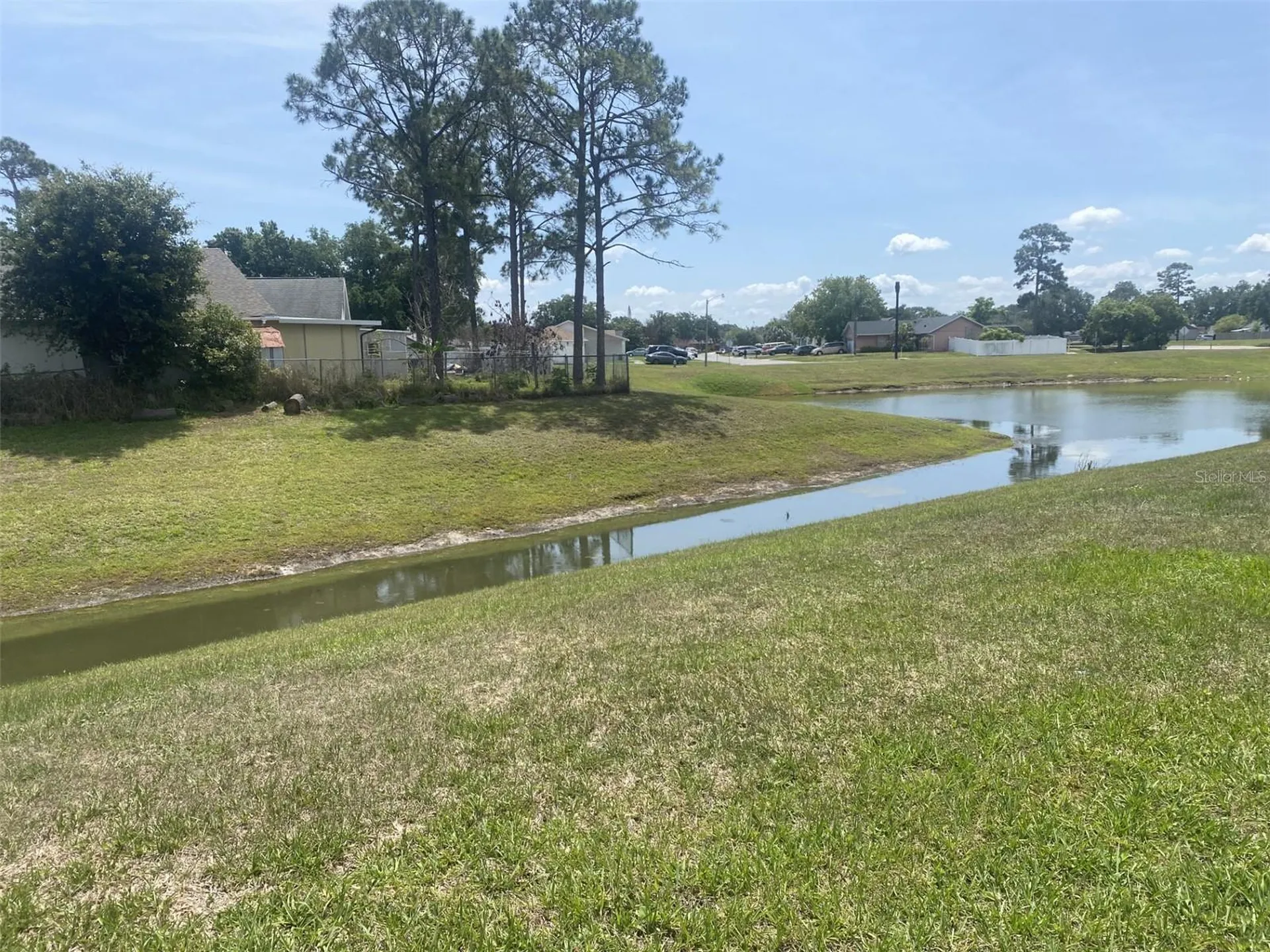 42 Pine Island Circle Kissimmee FL 34743
