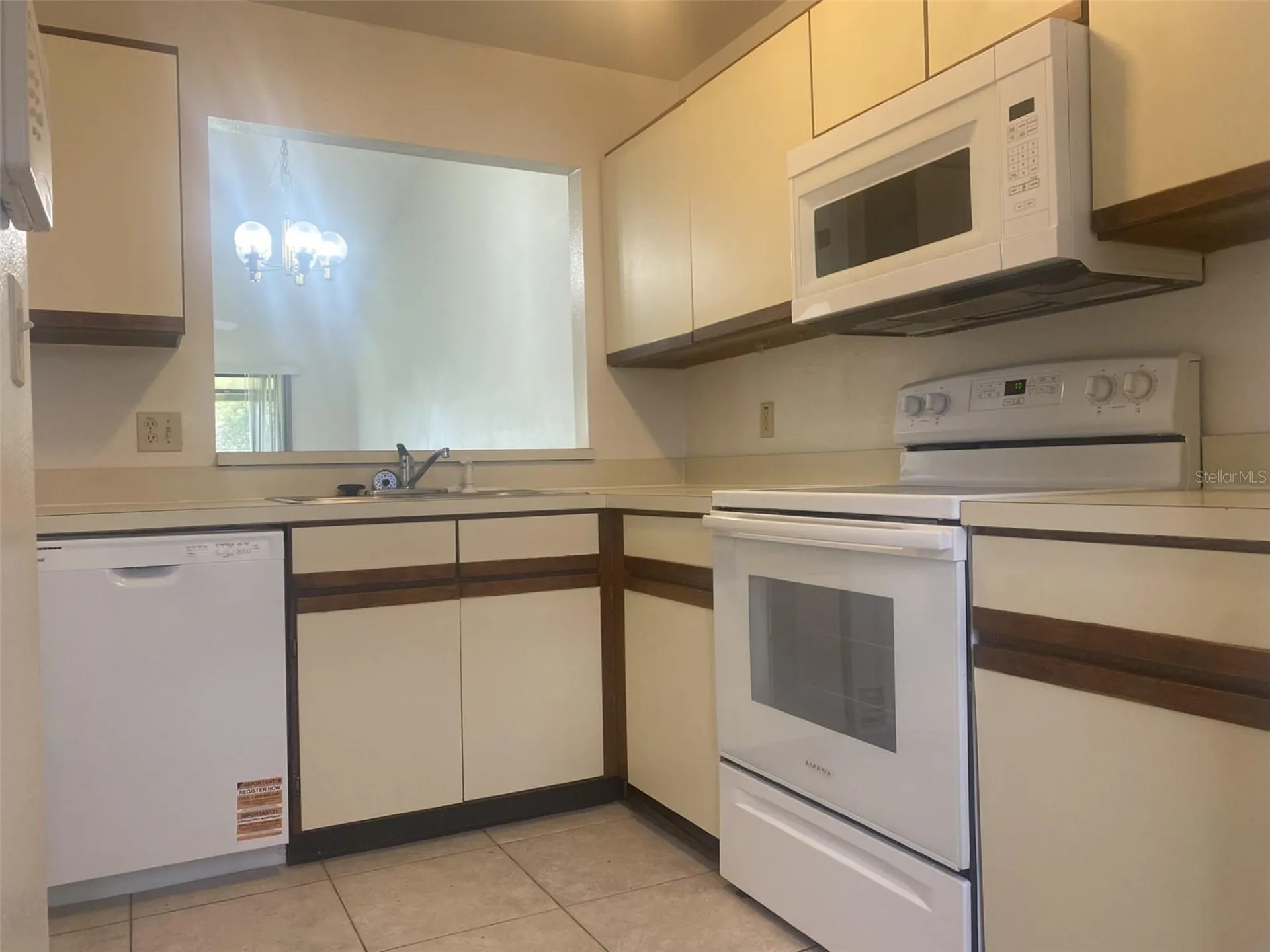 42 Pine Island Circle Kissimmee FL 34743