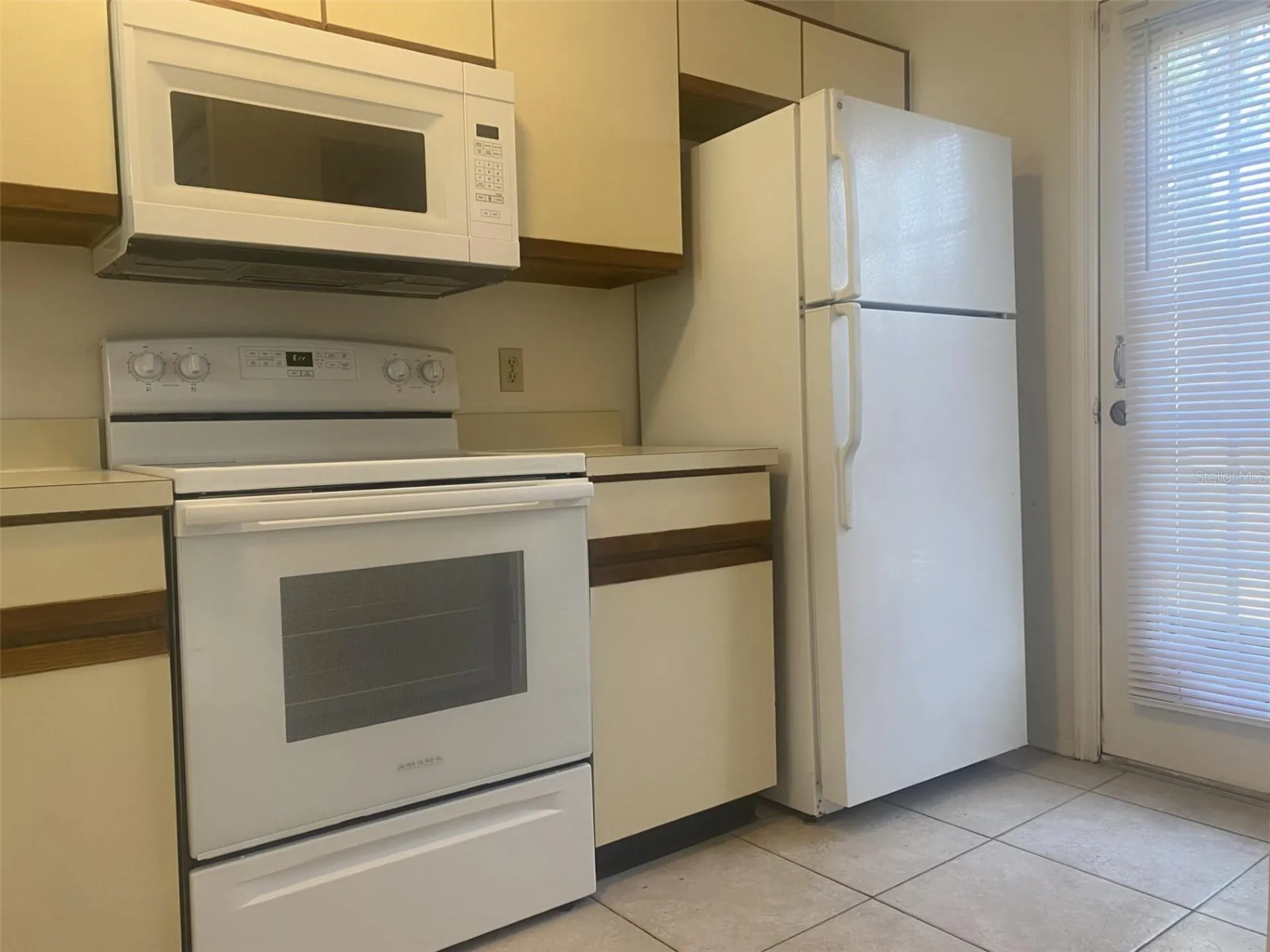 42 Pine Island Circle Kissimmee FL 34743