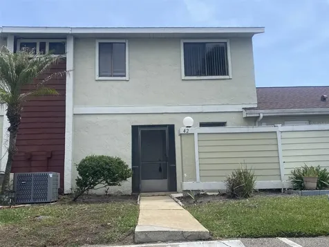 42 Pine Island Circle Kissimmee FL 34743