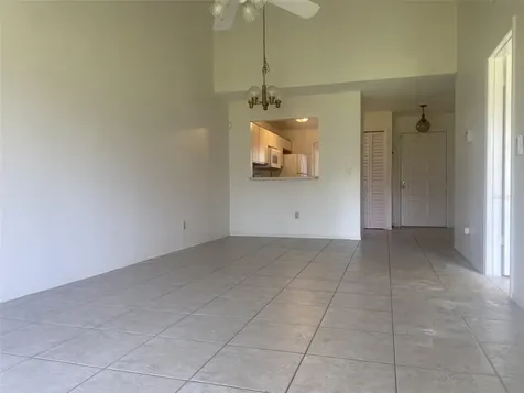 42 Pine Island Circle Kissimmee FL 34743