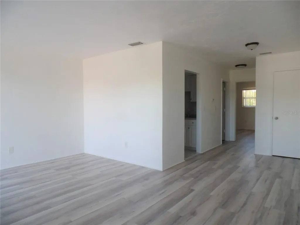 1240 70th Street N St Petersburg FL 33710