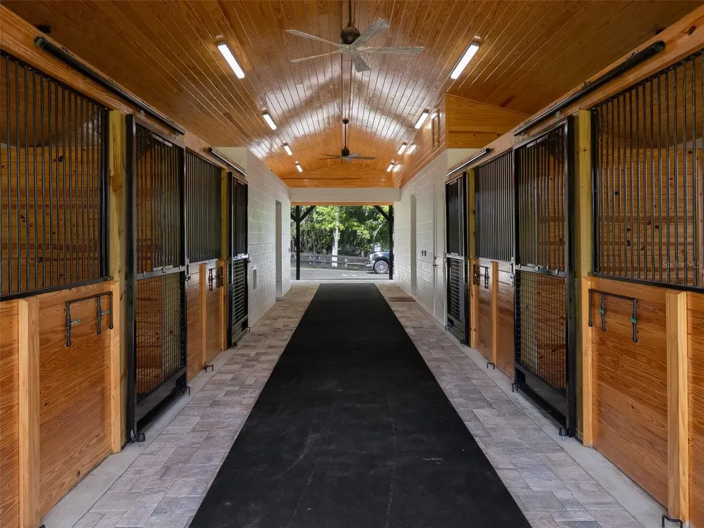 10250 NW 76th Terrace Ocala FL 34482