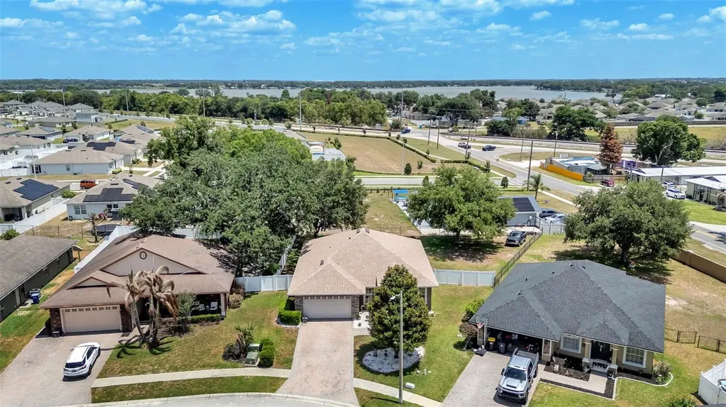 112 Bentley Oaks Boulevard Auburndale FL 33823