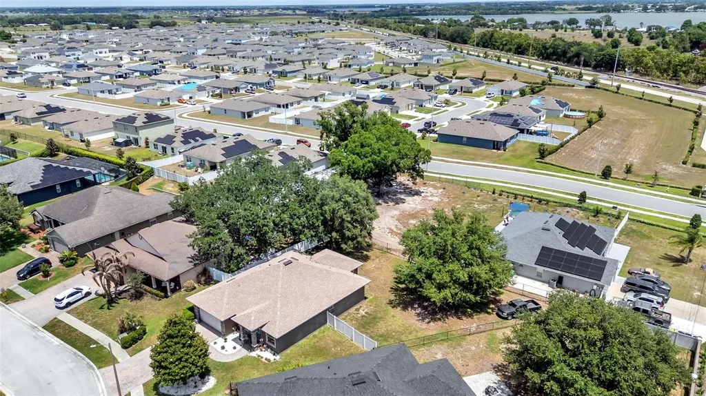 112 Bentley Oaks Boulevard Auburndale FL 33823