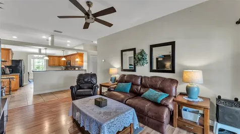 112 Bentley Oaks Boulevard Auburndale FL 33823