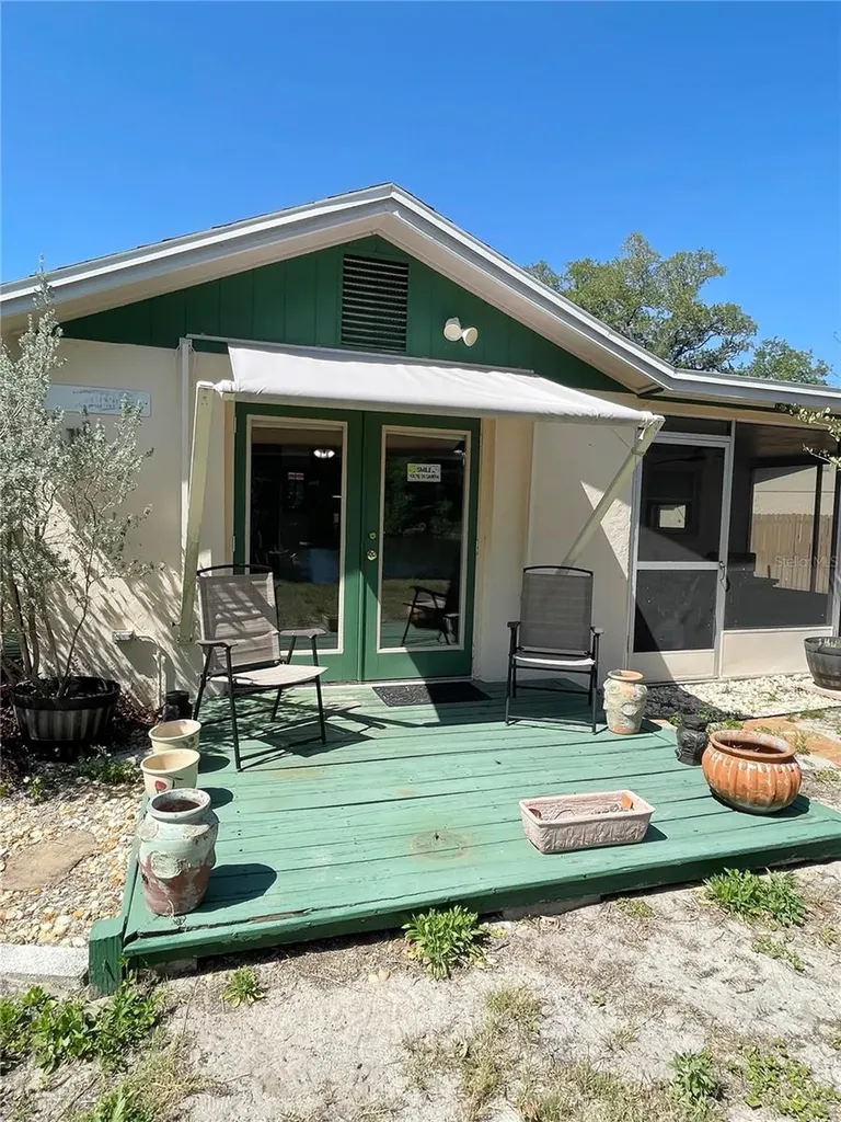 6944 Larchmont Avenue New Port Richey FL 34653