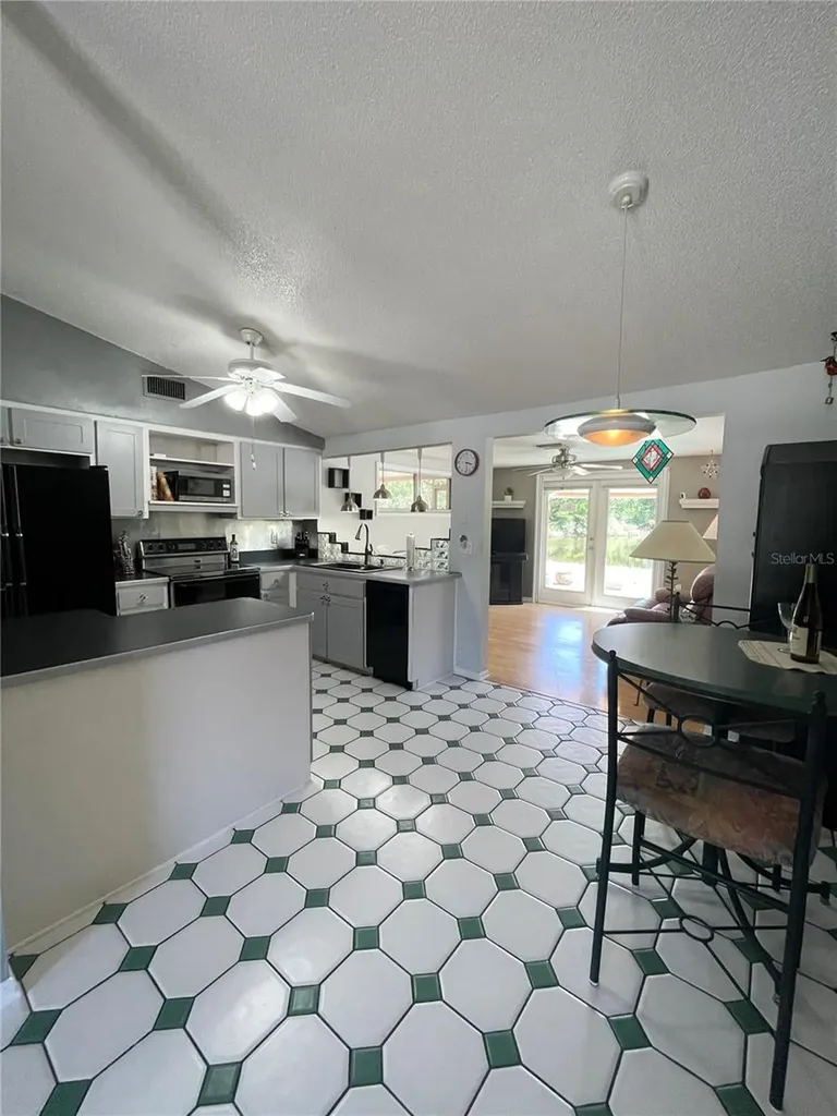 6944 Larchmont Avenue New Port Richey FL 34653