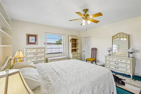 647 Fort Duquesna Drive Sun City Center FL 33573